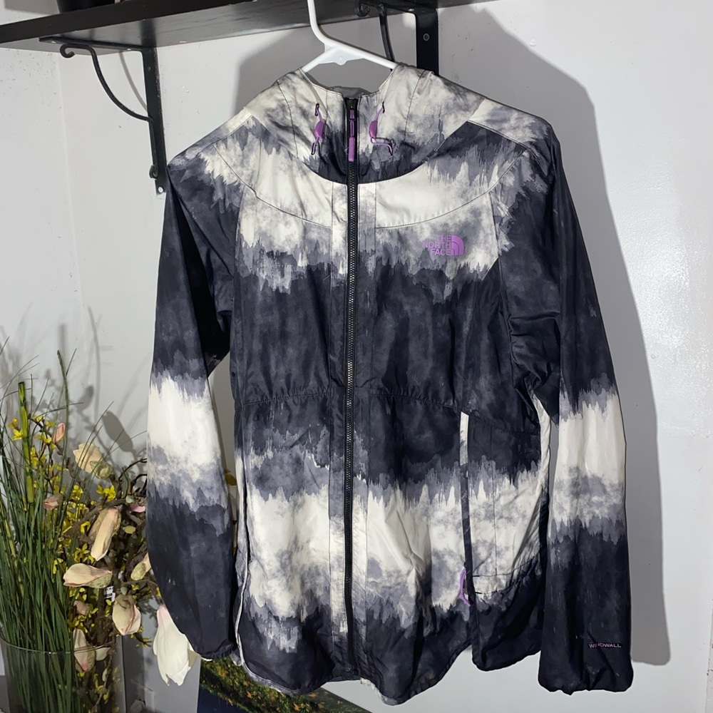 North face windbreaker/rain jacket